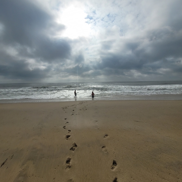 Meet your Posher, Jill - Picture 1 of 1